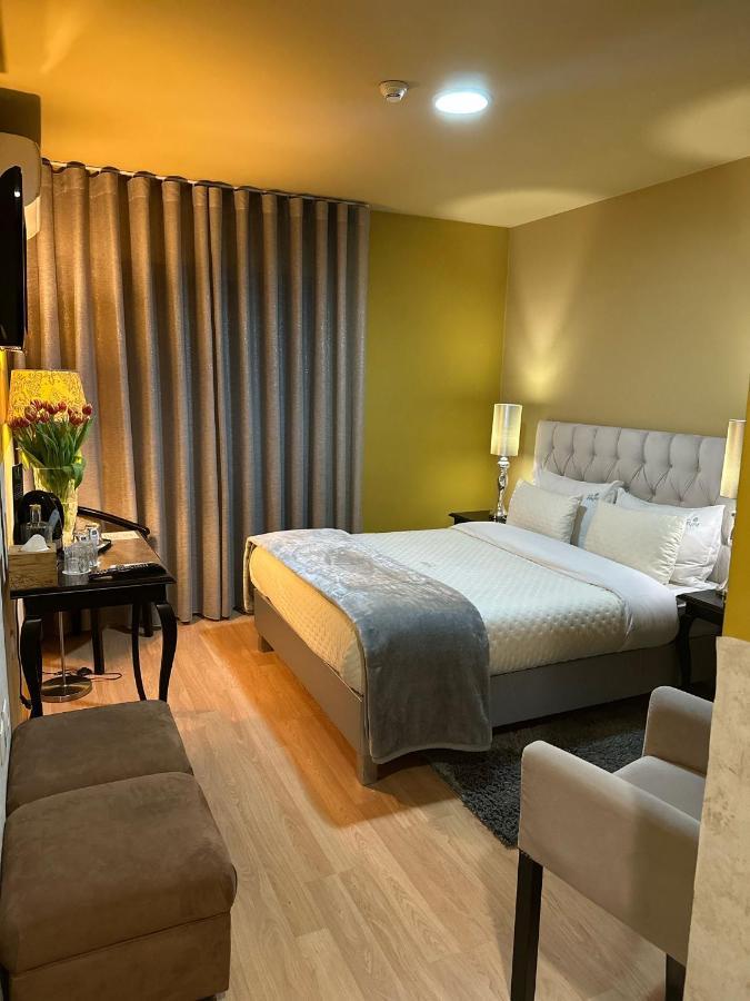 Hotel Tulipa 바라간카 외부 사진